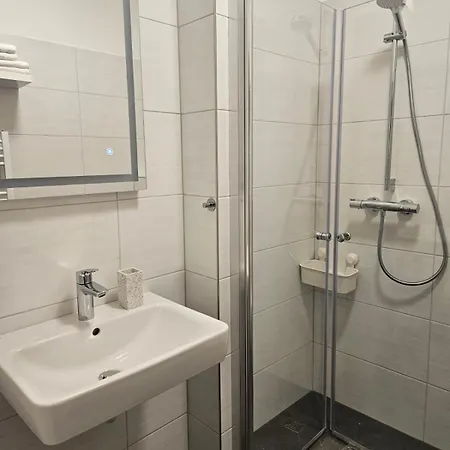 מלון Medelby Inn 3*